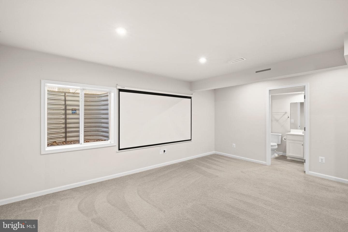 124 Brooke Village Drive photo 32