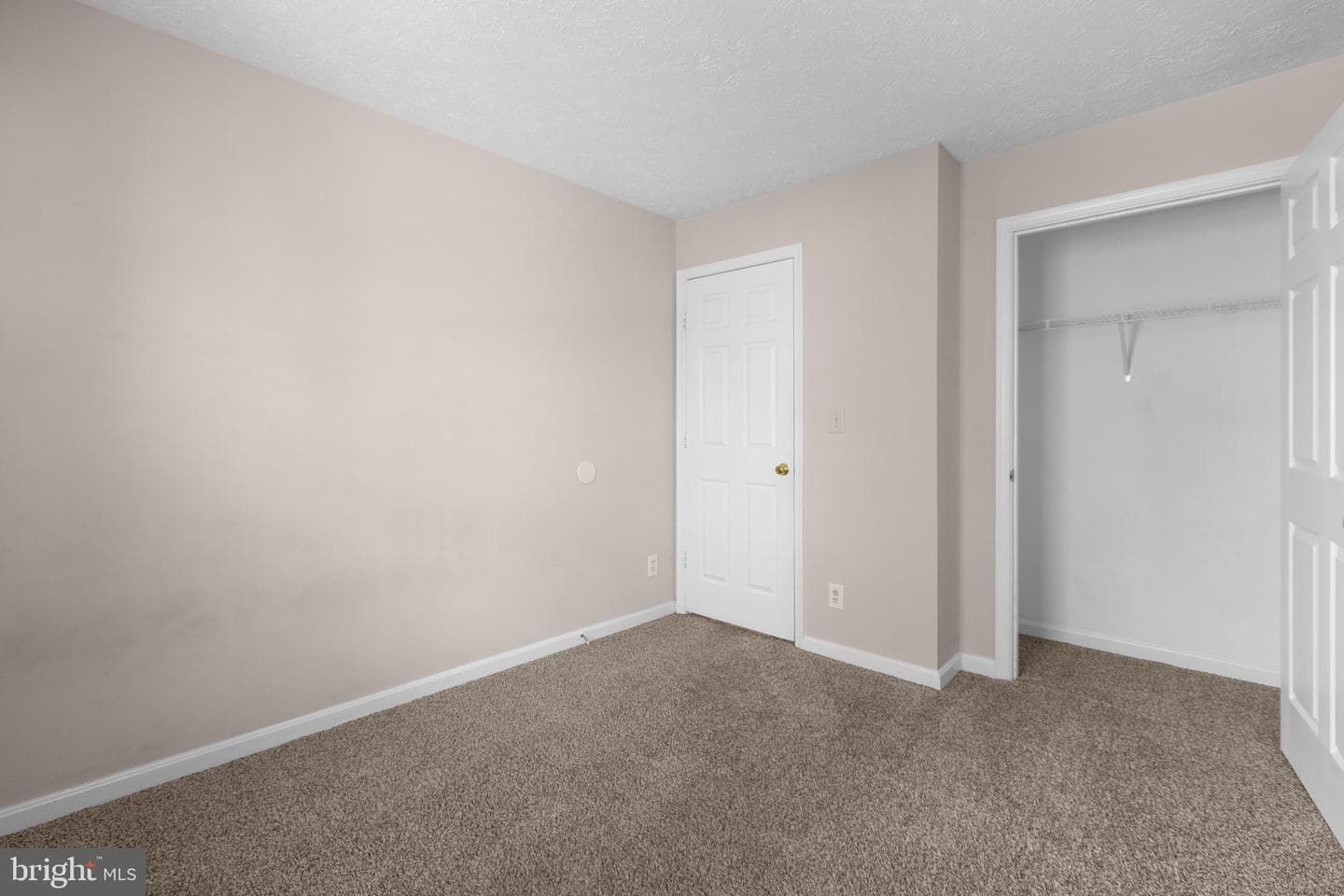 204 Sterling Court photo 31
