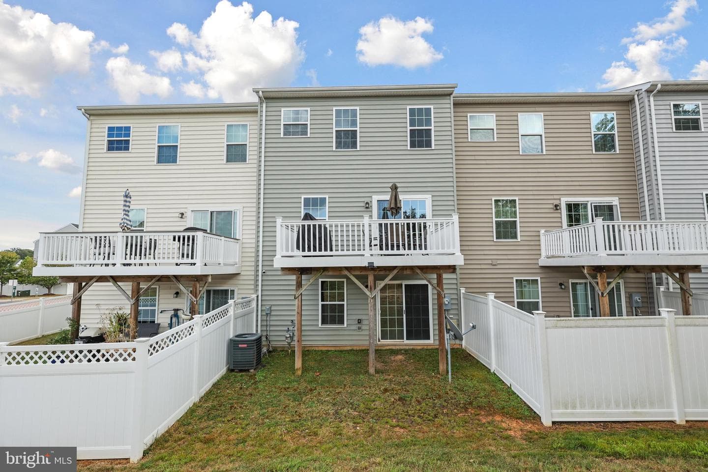 206 Landing Dr photo 8