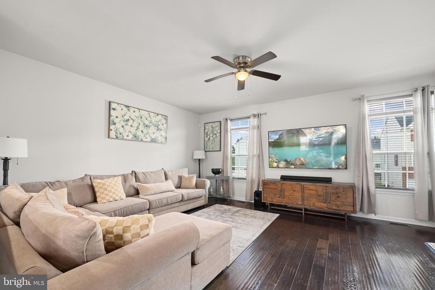 206 Landing Dr photo 9