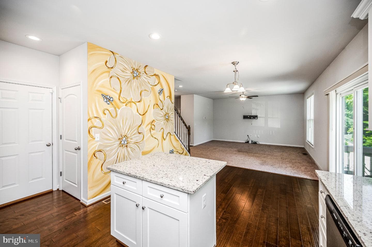 121 Forbes St photo 12