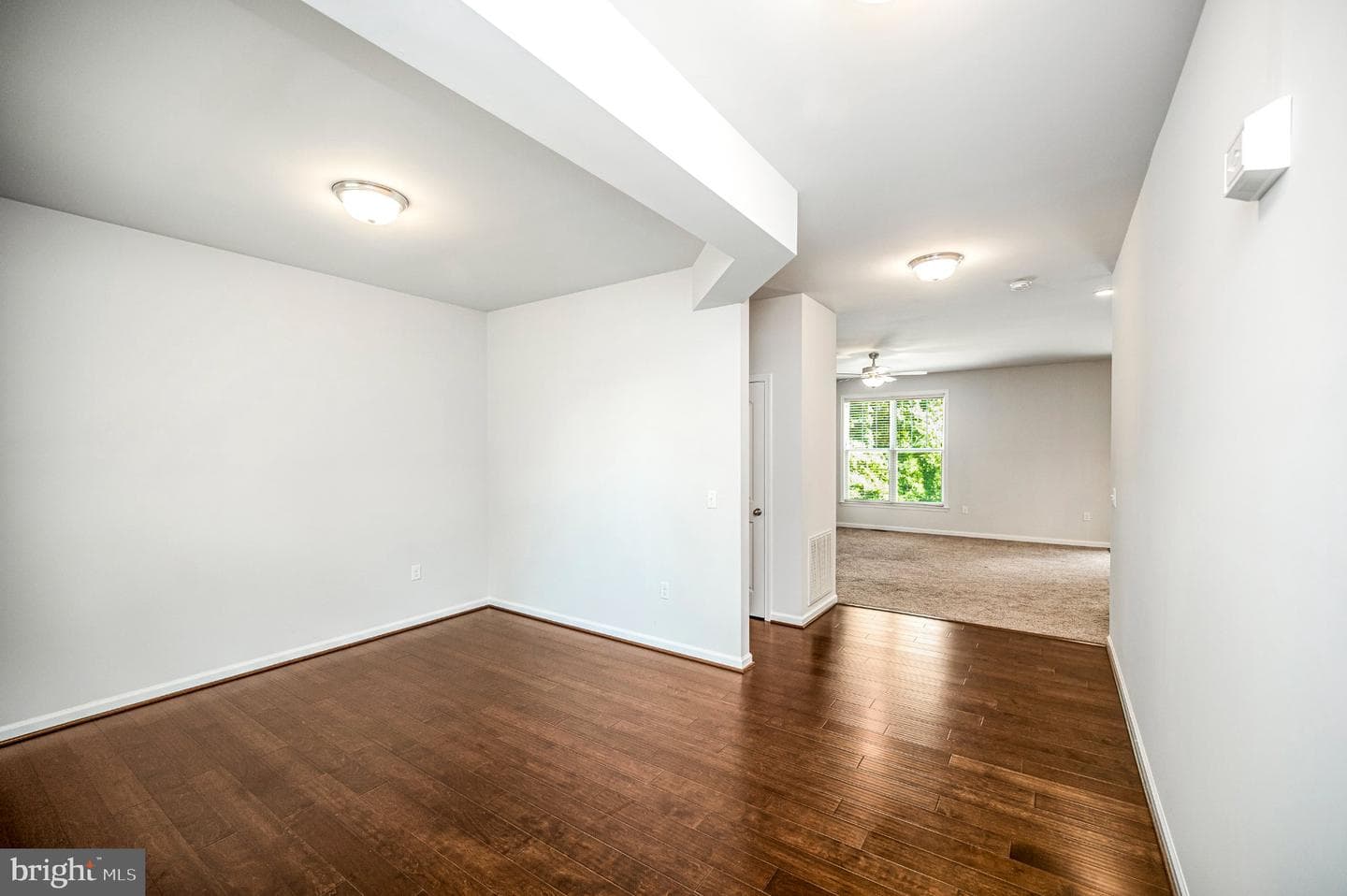121 Forbes St photo 13