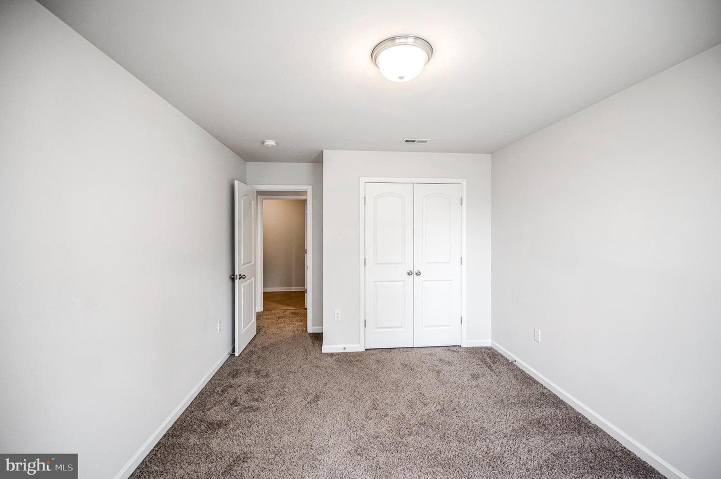 121 Forbes St photo 23