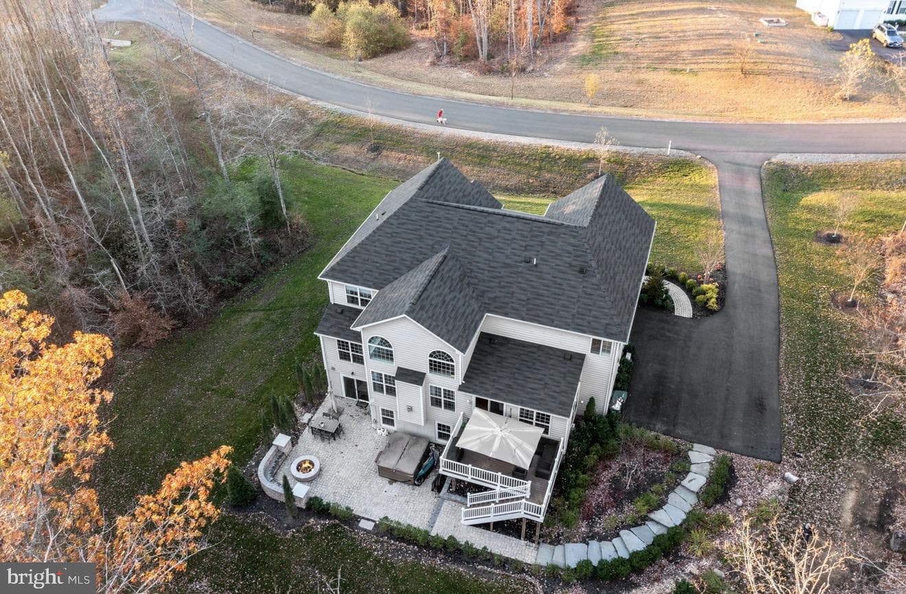 120 Perth Drive photo 5