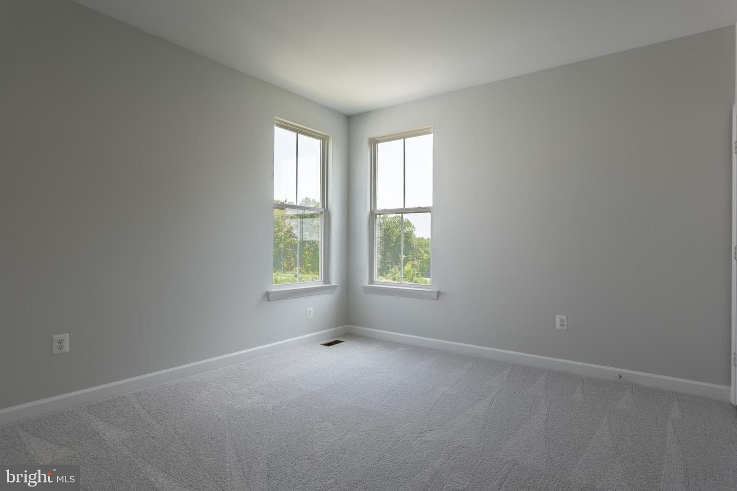 200 Petunia Way photo 34