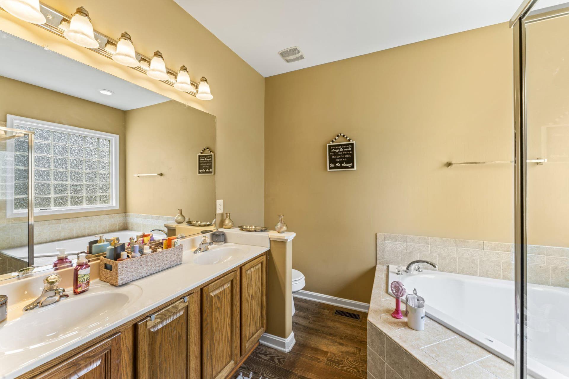 1015 Julian Drive photo 23