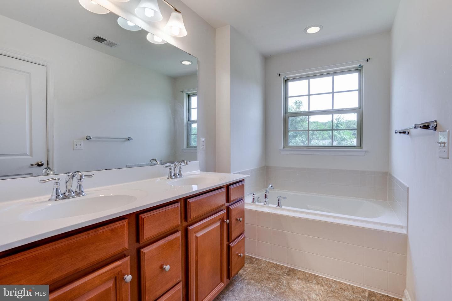 110 Brenton Rd #6 photo 56