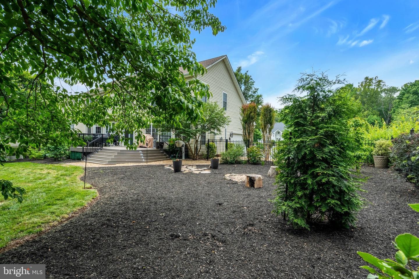 3 Planters Place photo 63