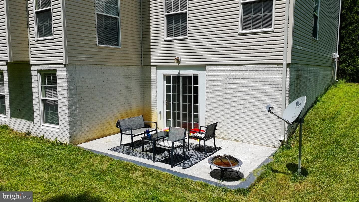 6 Saint Stephens Court photo 36
