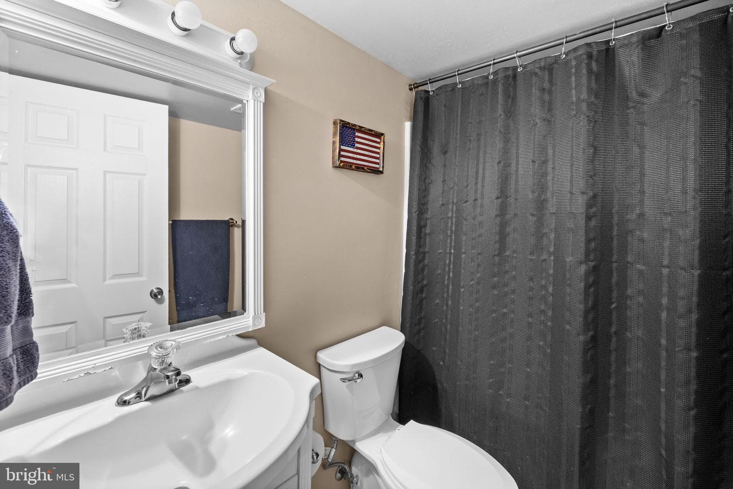 143 Greenway St photo 36