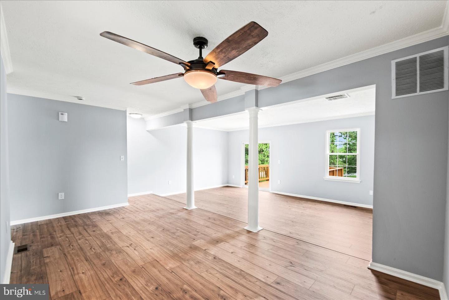 107 W Park Dr photo 12