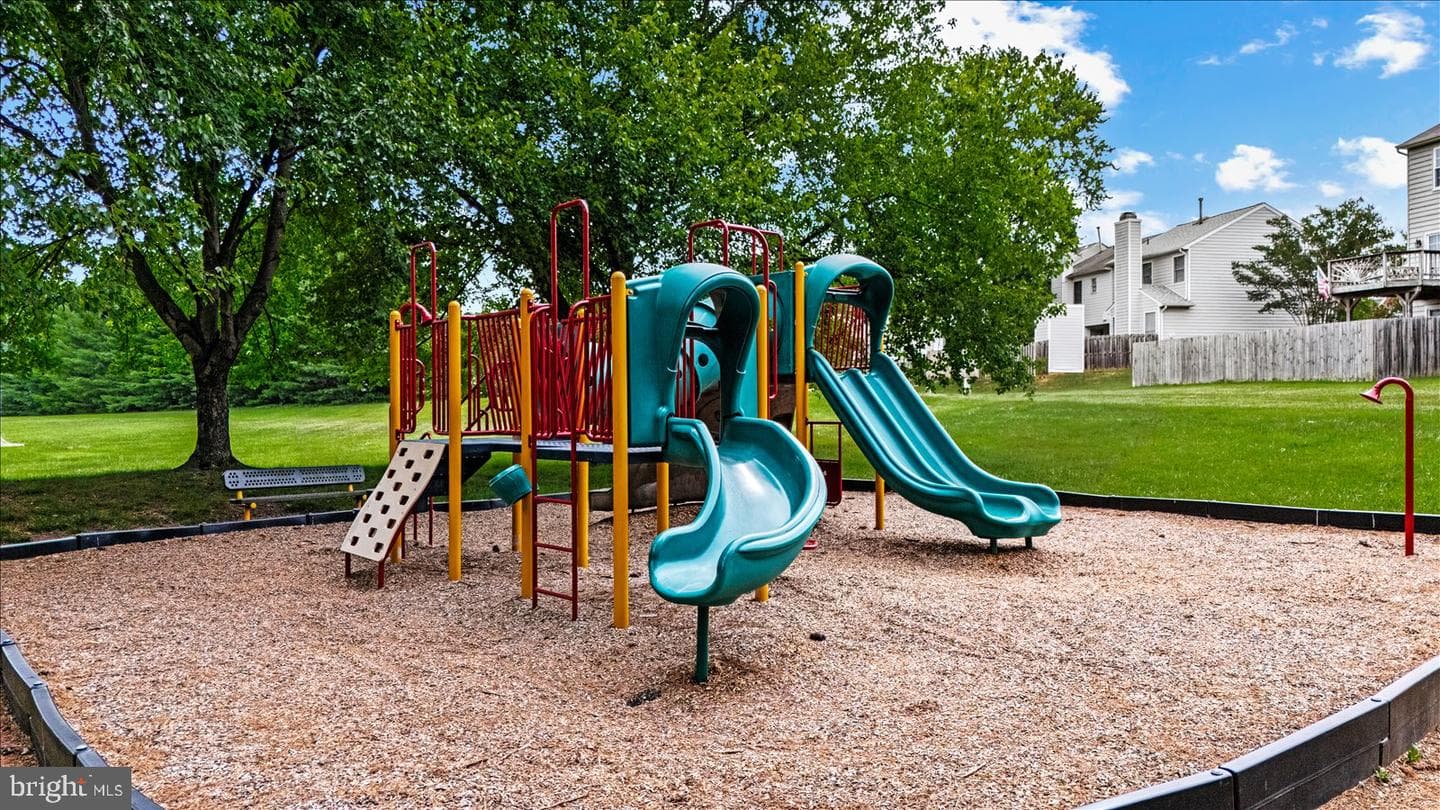 107 W Park Dr photo 46