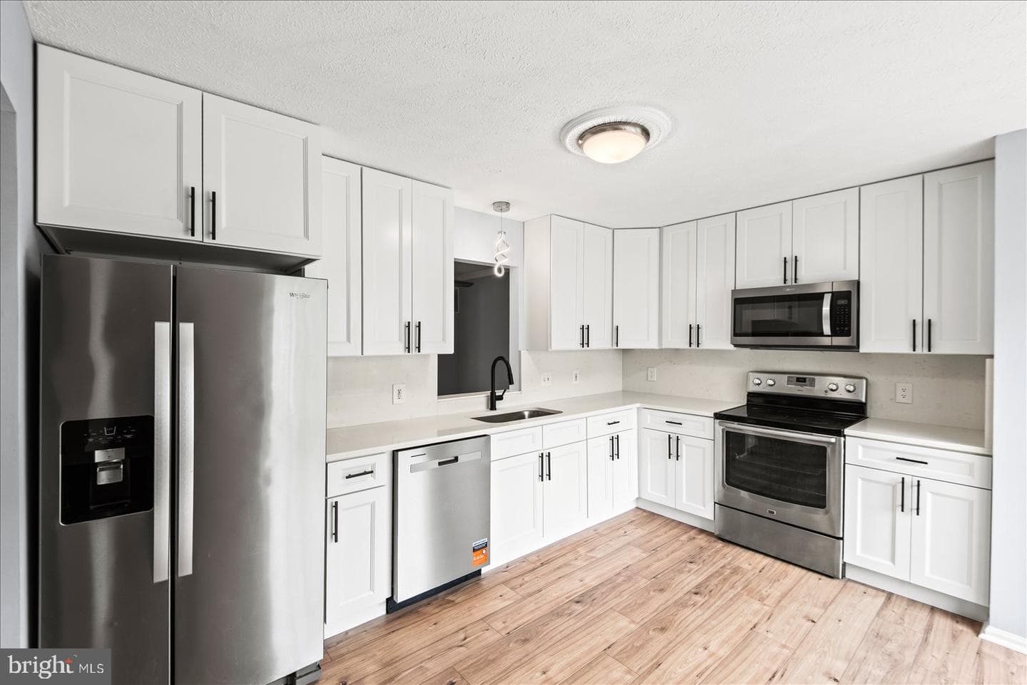 107 W Park Dr photo 5