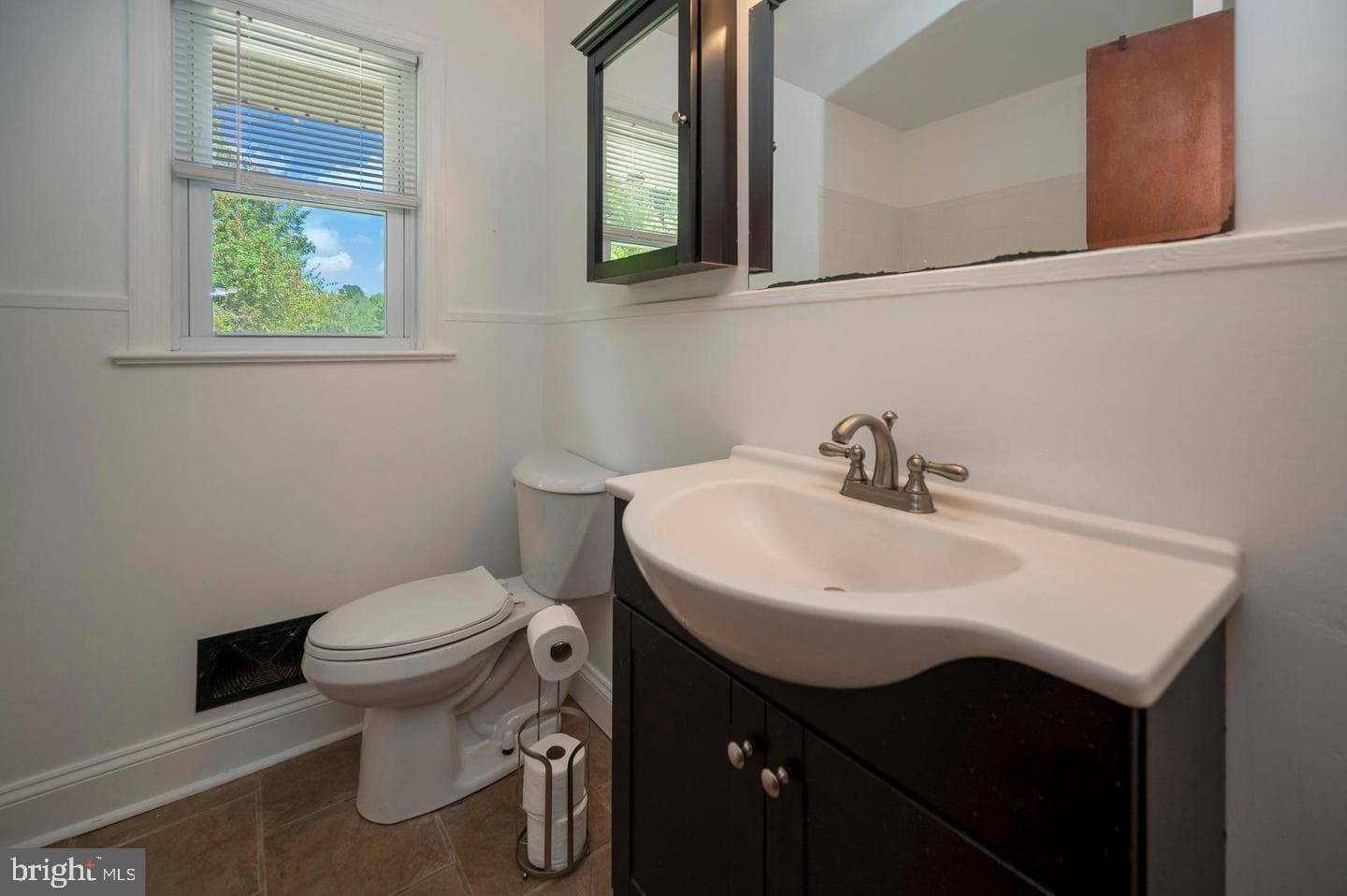 1008 Garrisonville Road photo 8