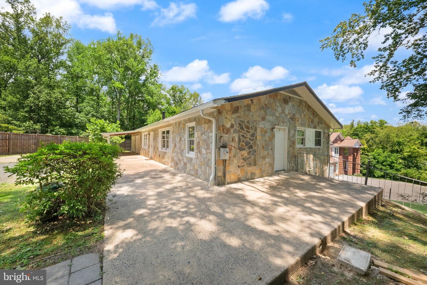 23 Walker Way photo 12