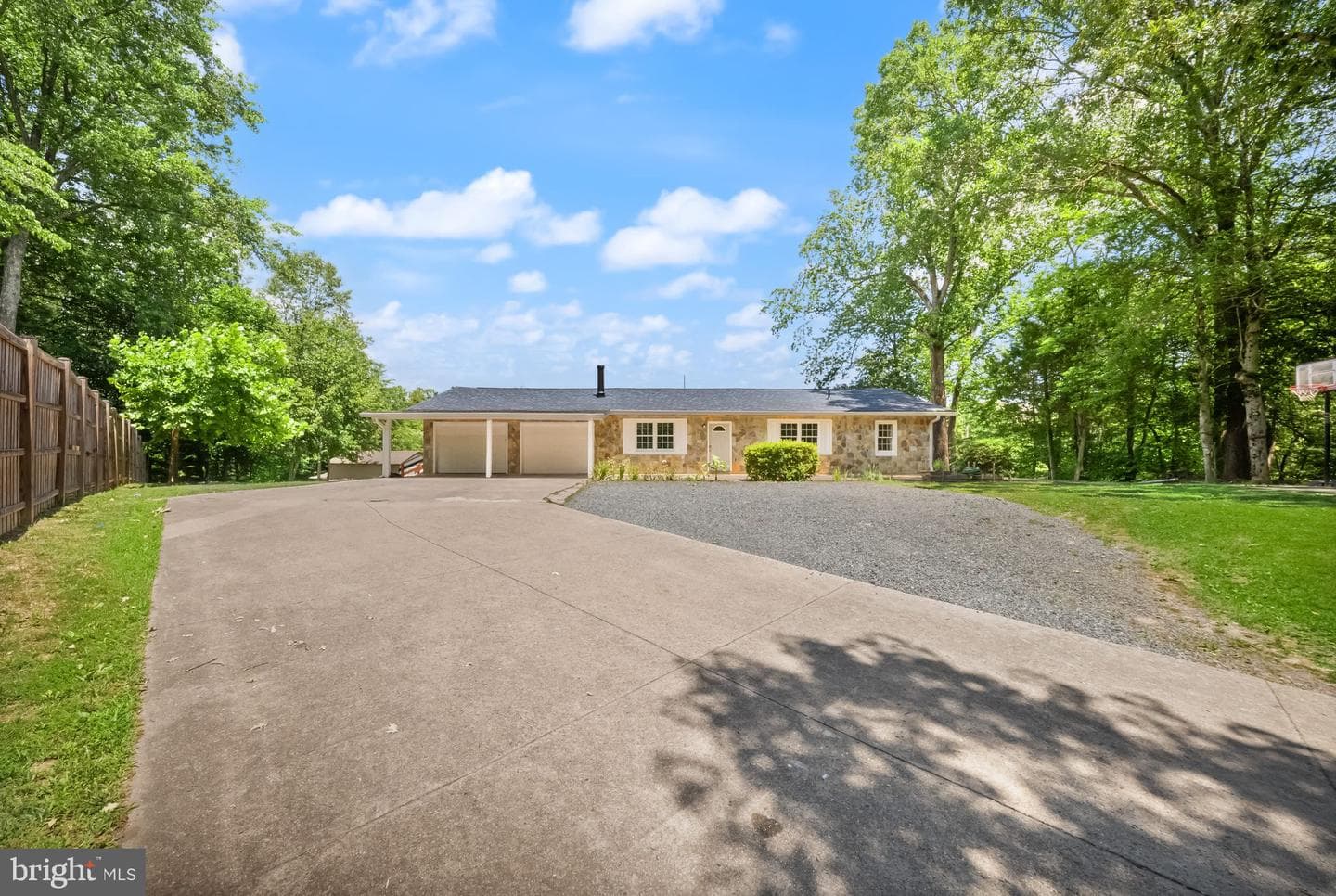 23 Walker Way, Stafford