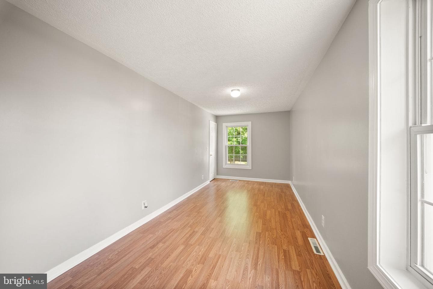 23 Walker Way photo 37
