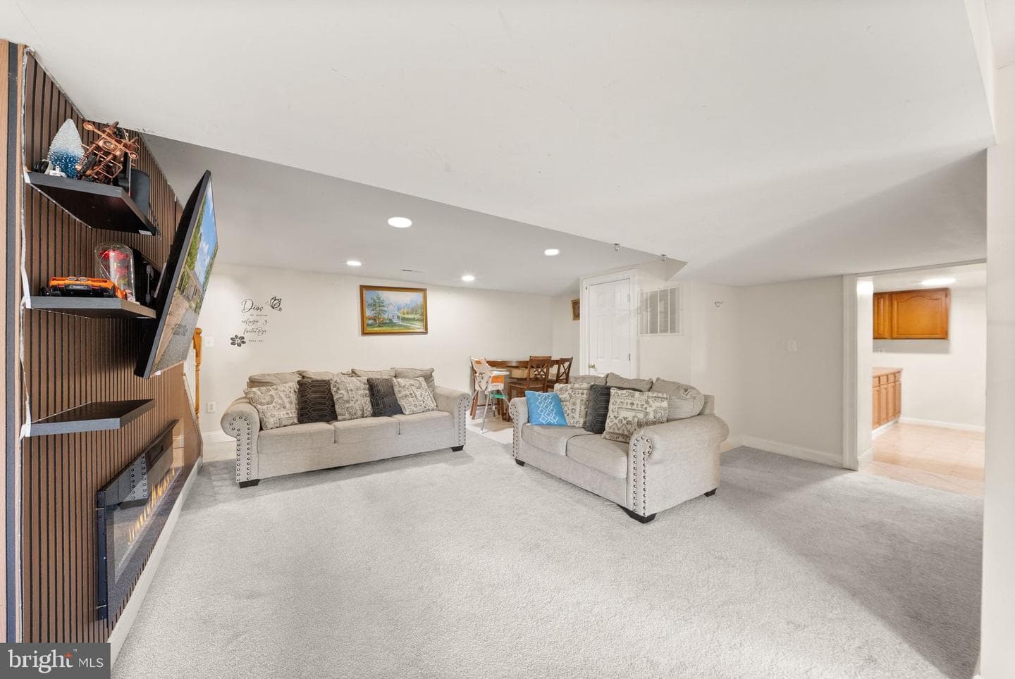 23 Walker Way photo 43