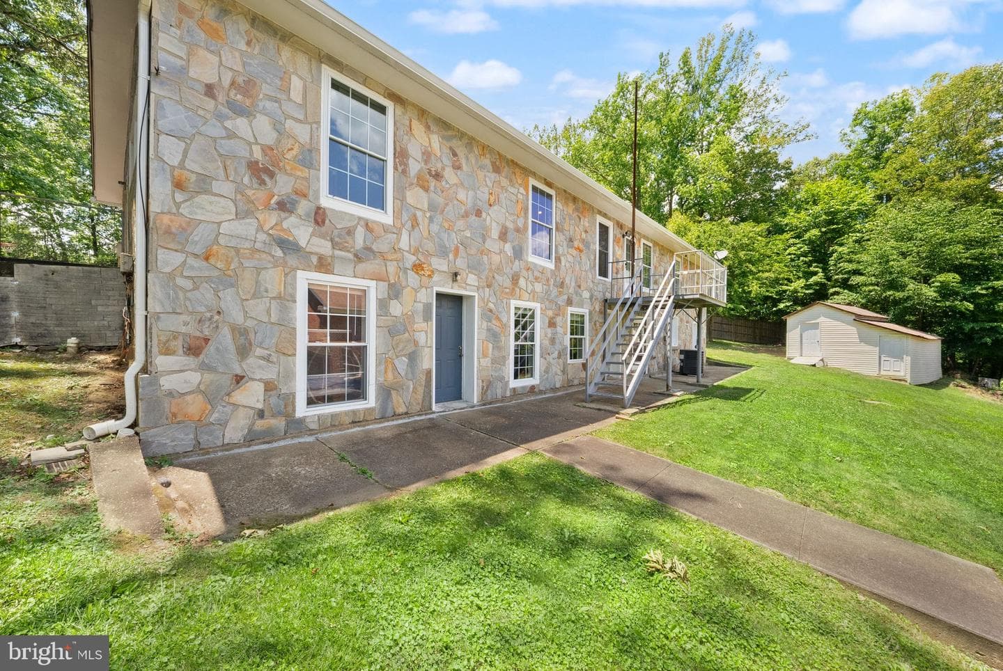 23 Walker Way photo 68