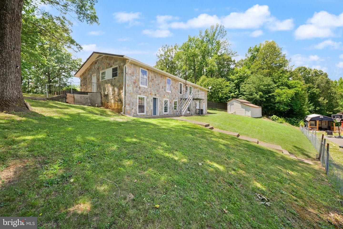 23 Walker Way photo 75