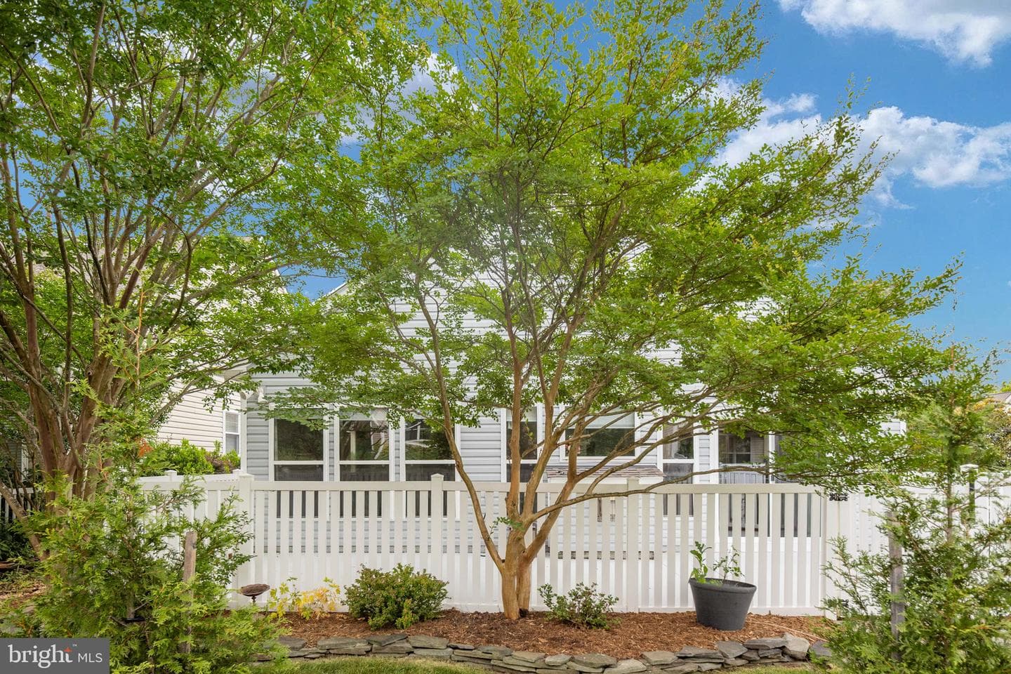 12 Hanover Drive photo 13