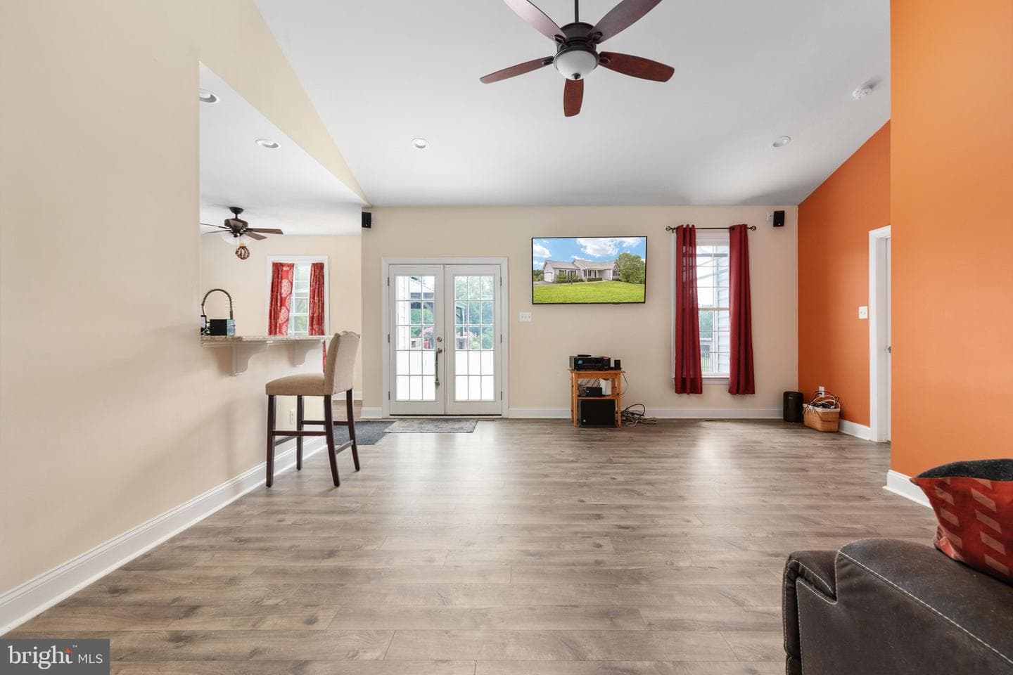 250 Lerose Drive photo 13