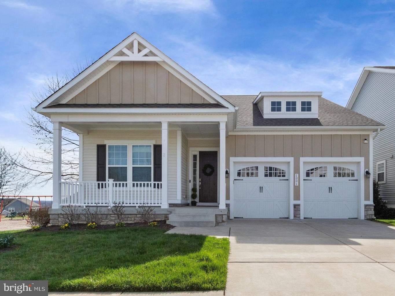 1001 Aspen Road photo 2
