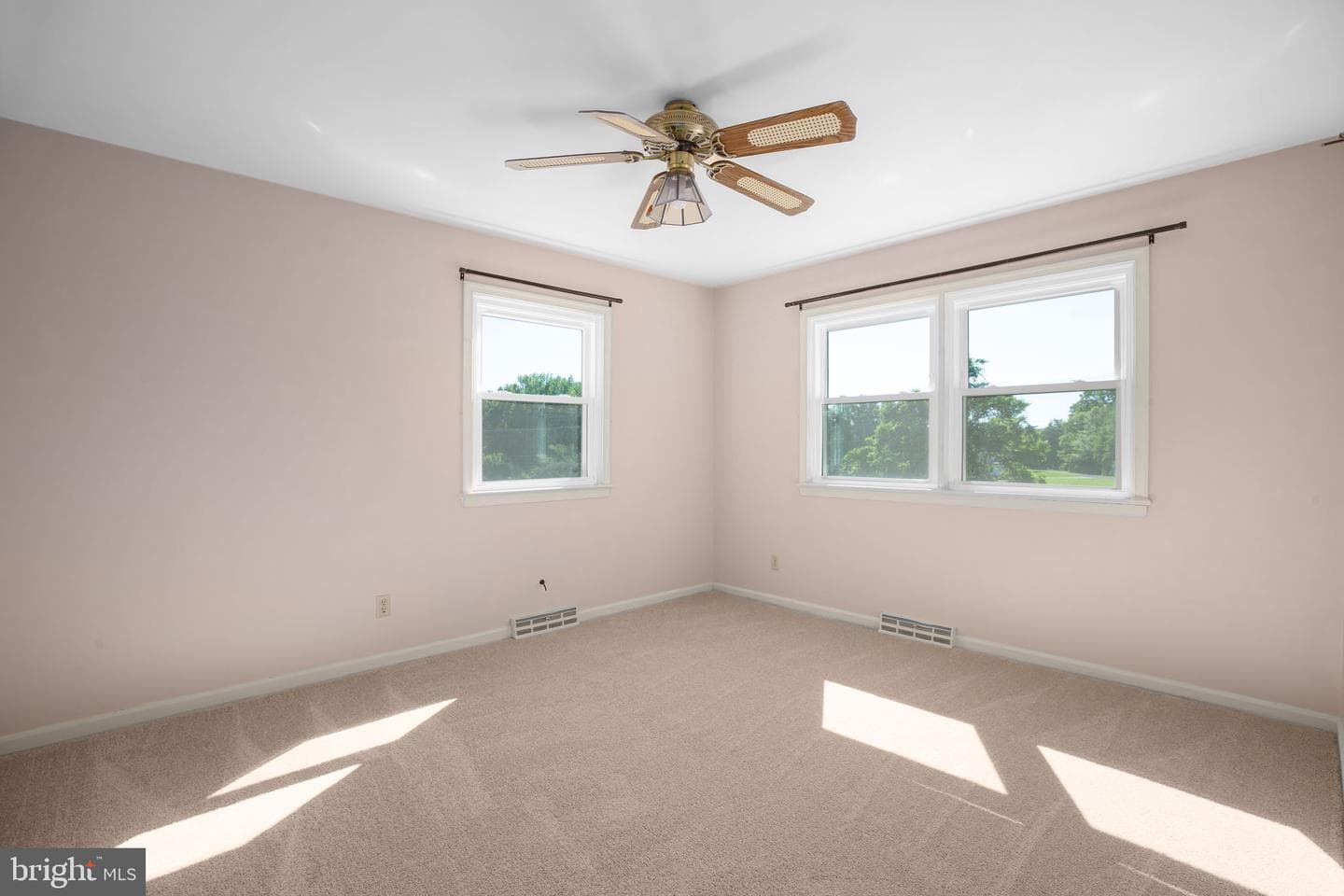 1213 Forbes Street photo 23
