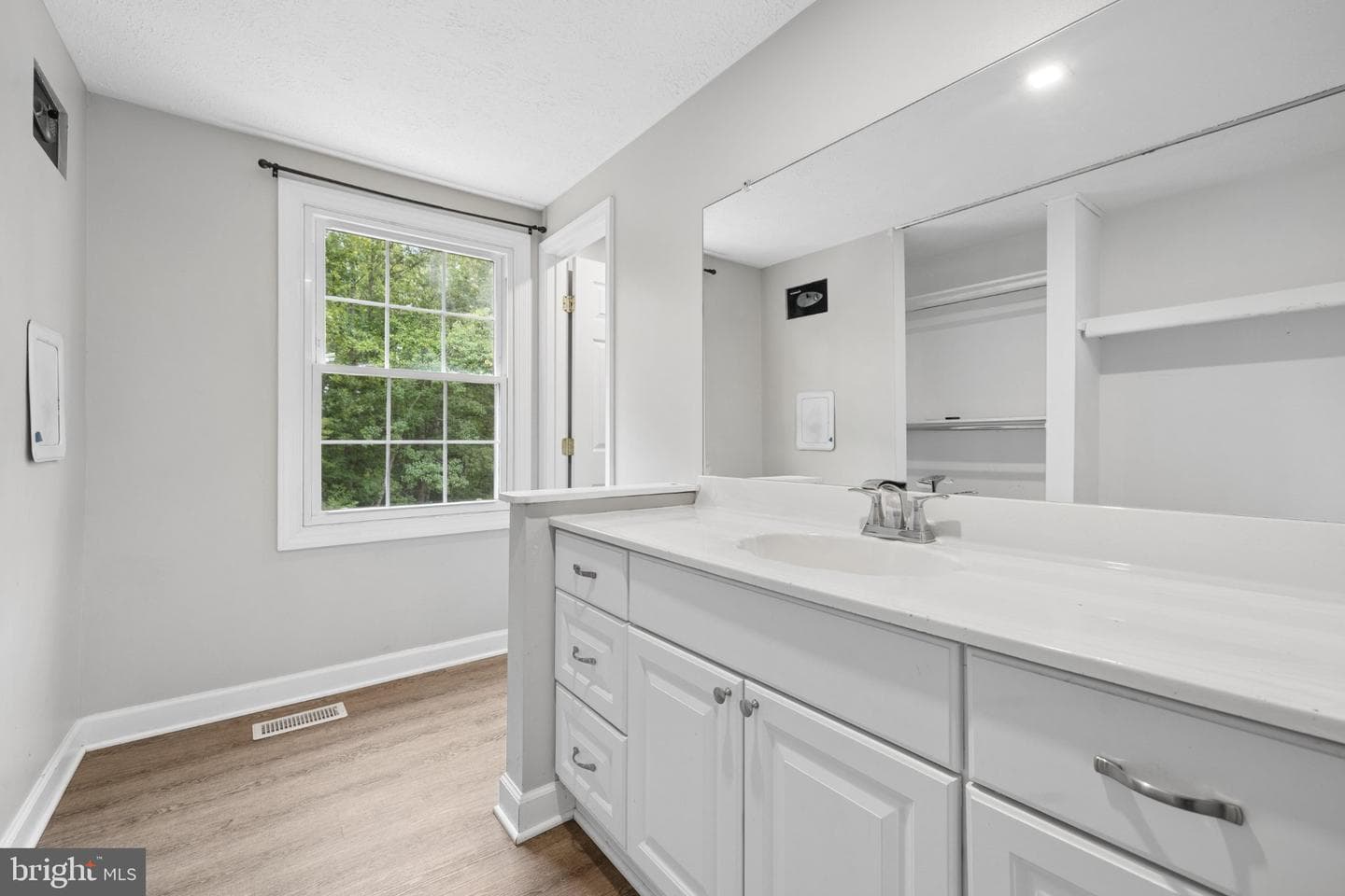 201 Bay Cove photo 19