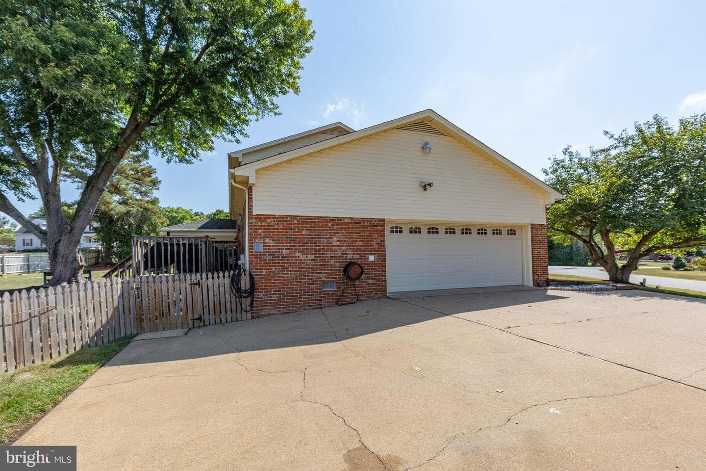 2123 Matthew Lane photo 12