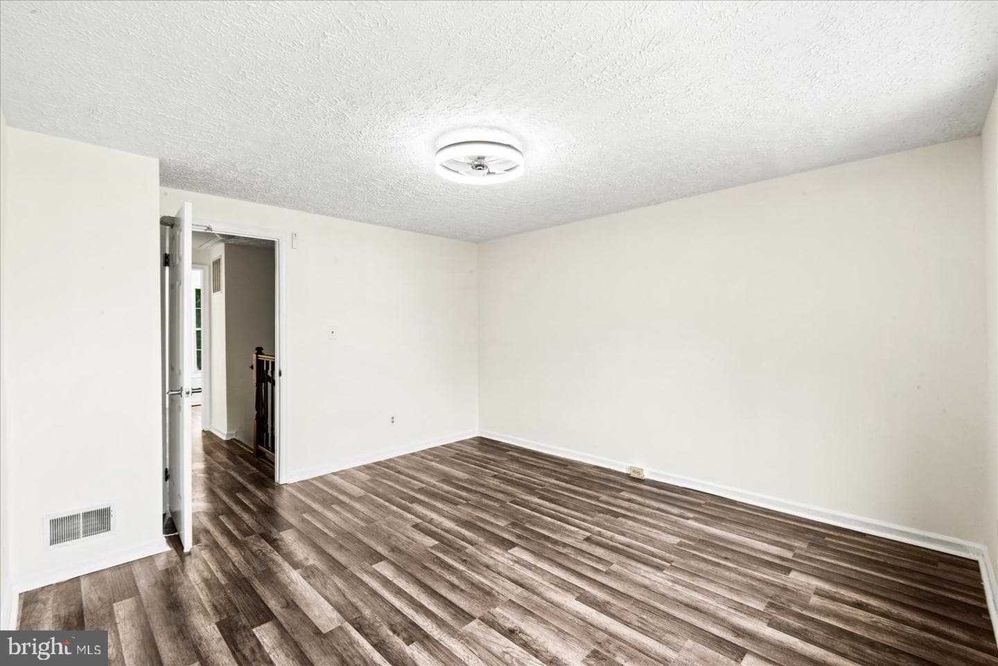 104 Ridgecrest Court photo 16
