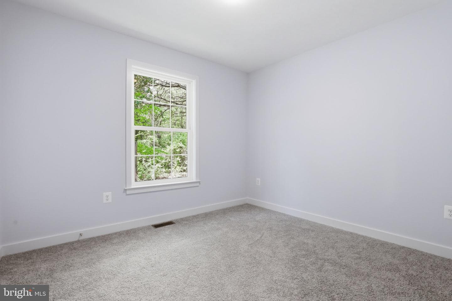 57 Morton Road photo 13