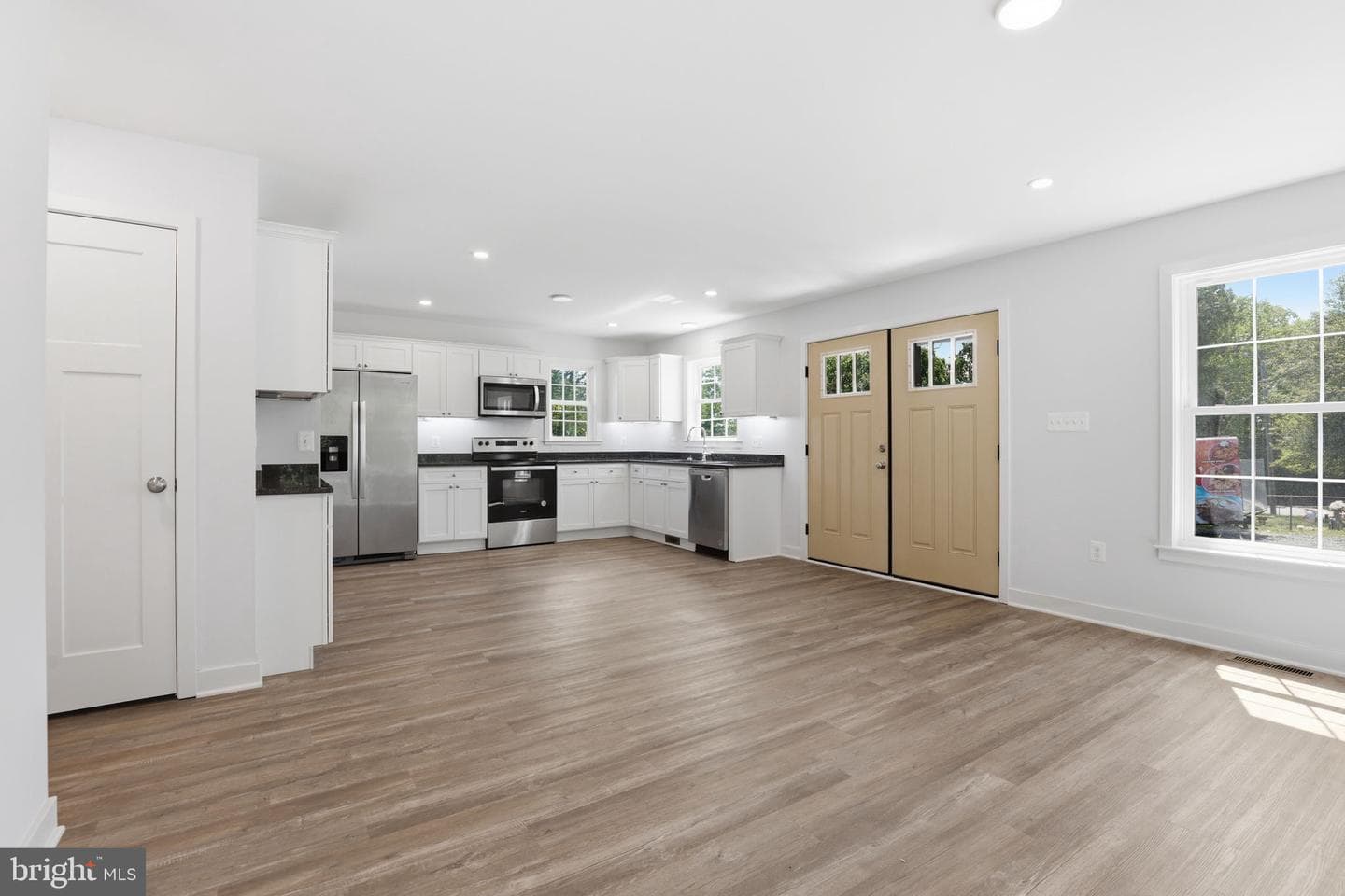 57 Morton Road photo 4