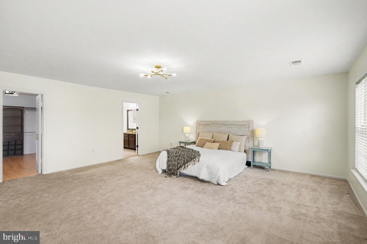 10 Halcomb Lane photo 18
