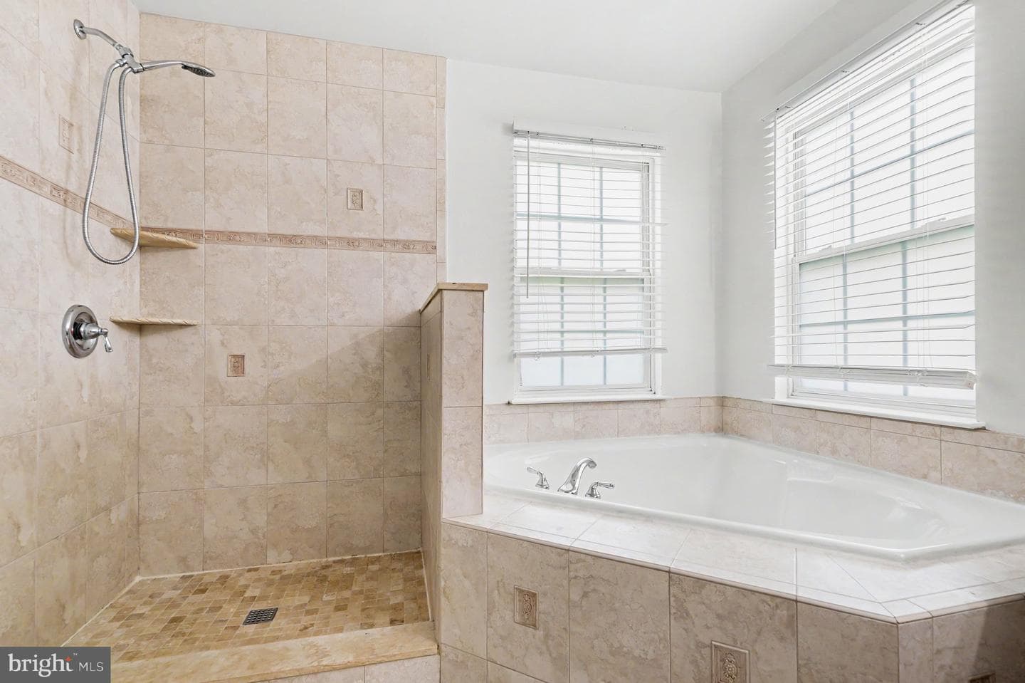 10 Halcomb Lane photo 21
