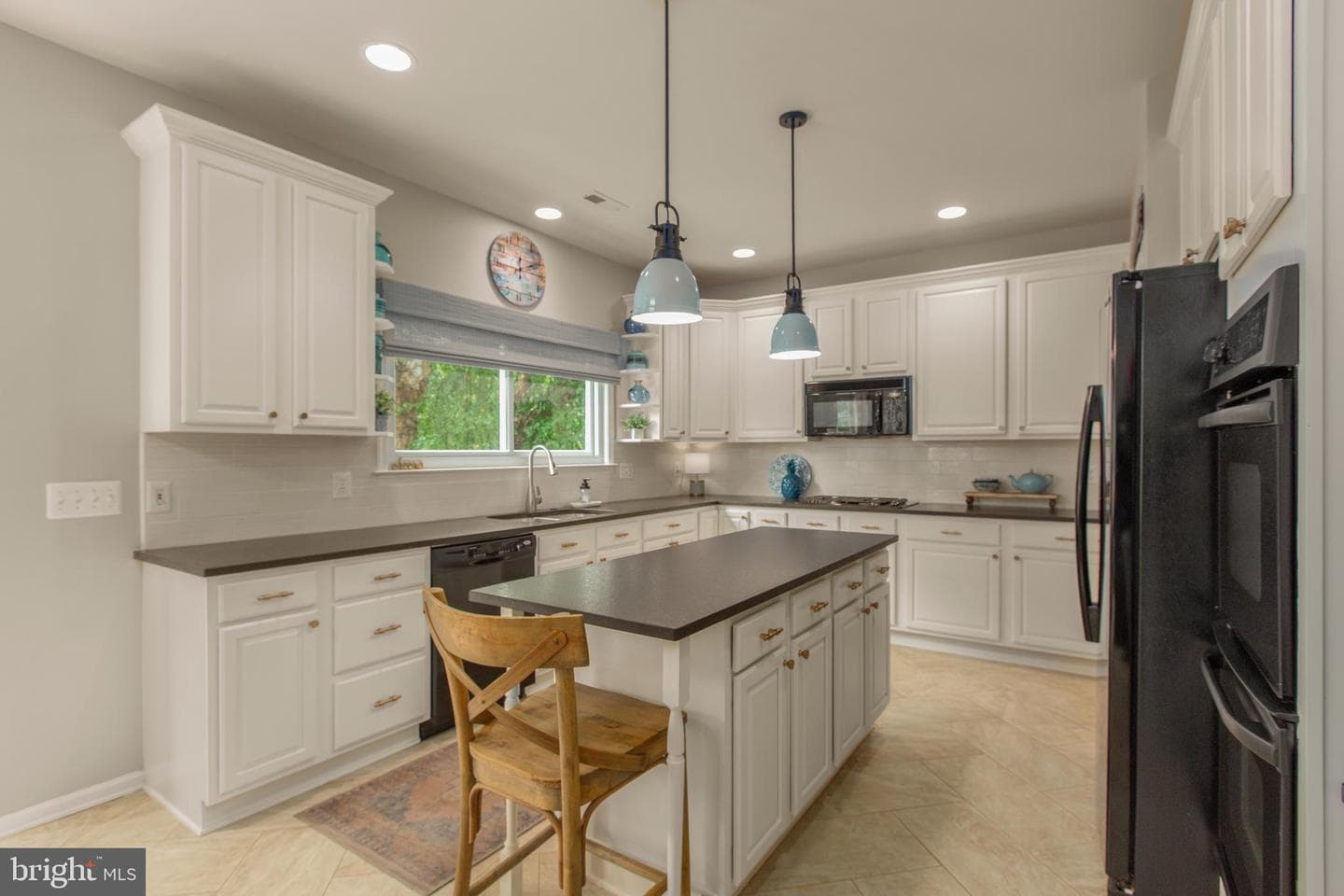 24 Tavern Road photo 22