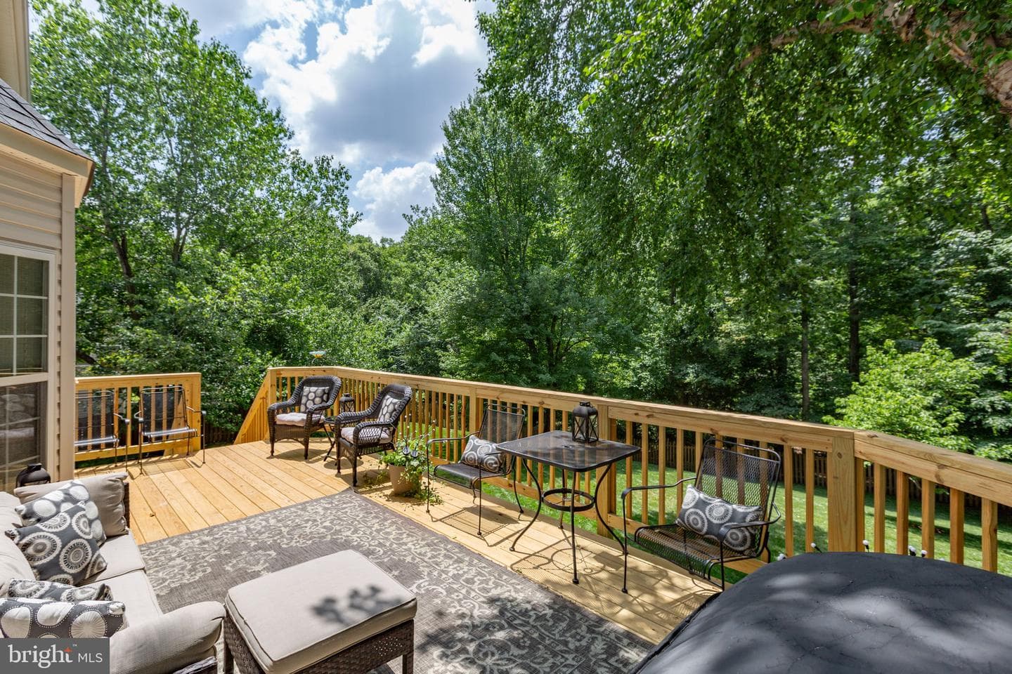 24 Tavern Road photo 72