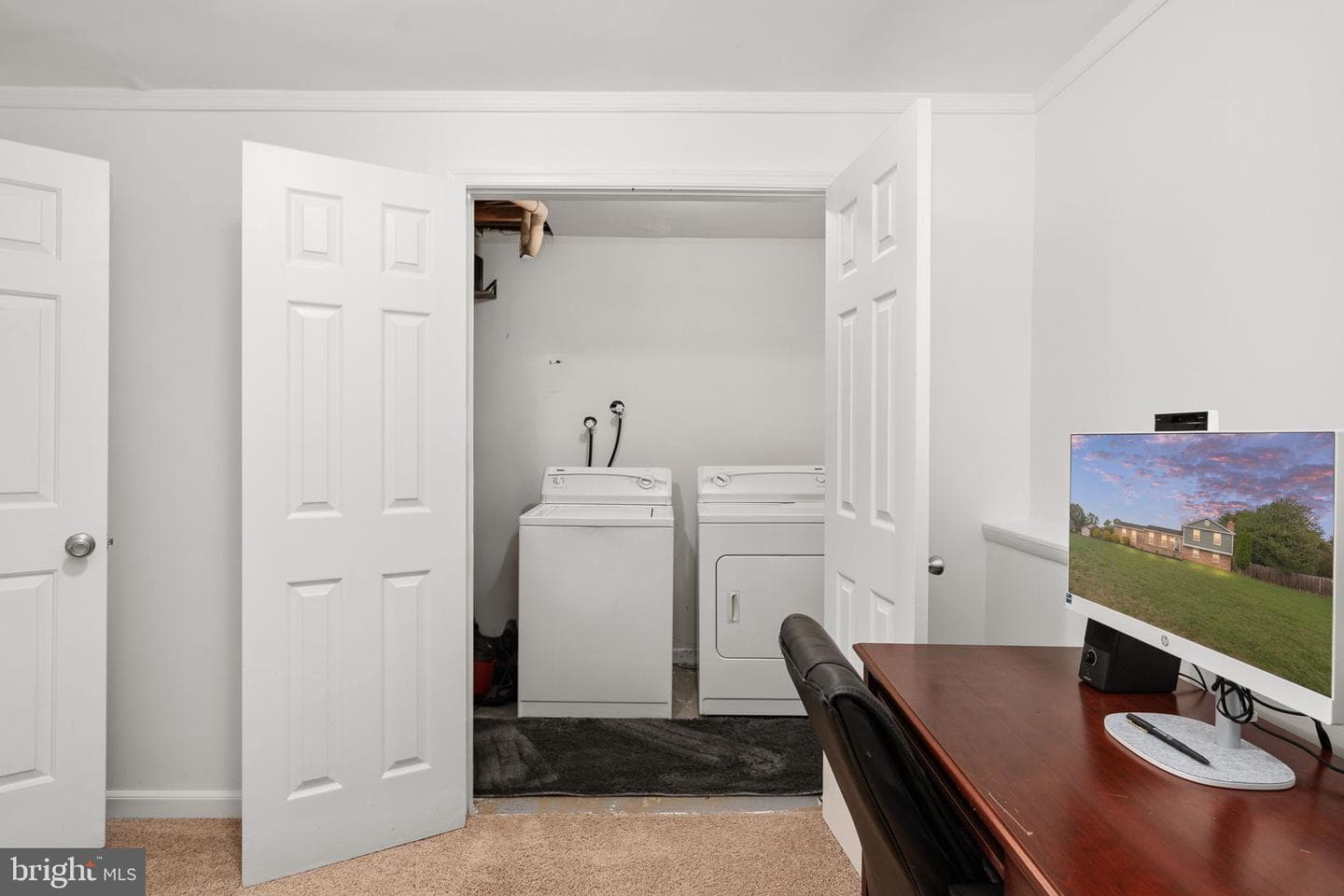 400 Collingwood Drive photo 37