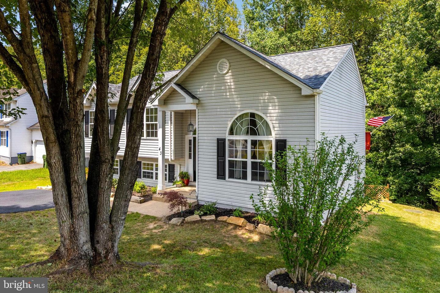 43 Cherry Laurel Dr photo 4