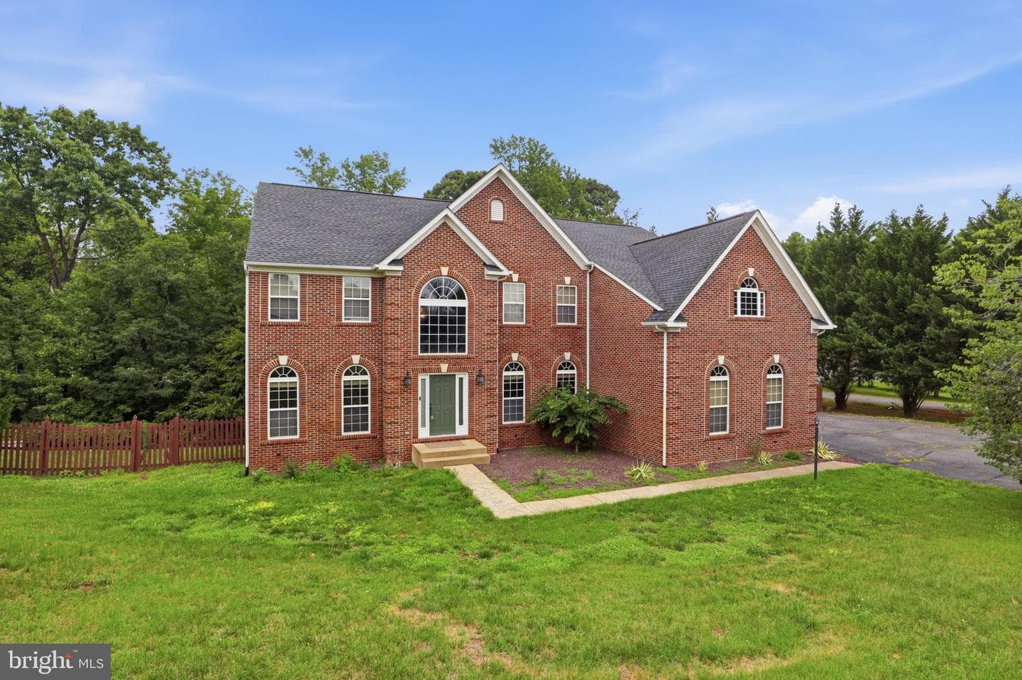 28 Millbrook Road photo 4
