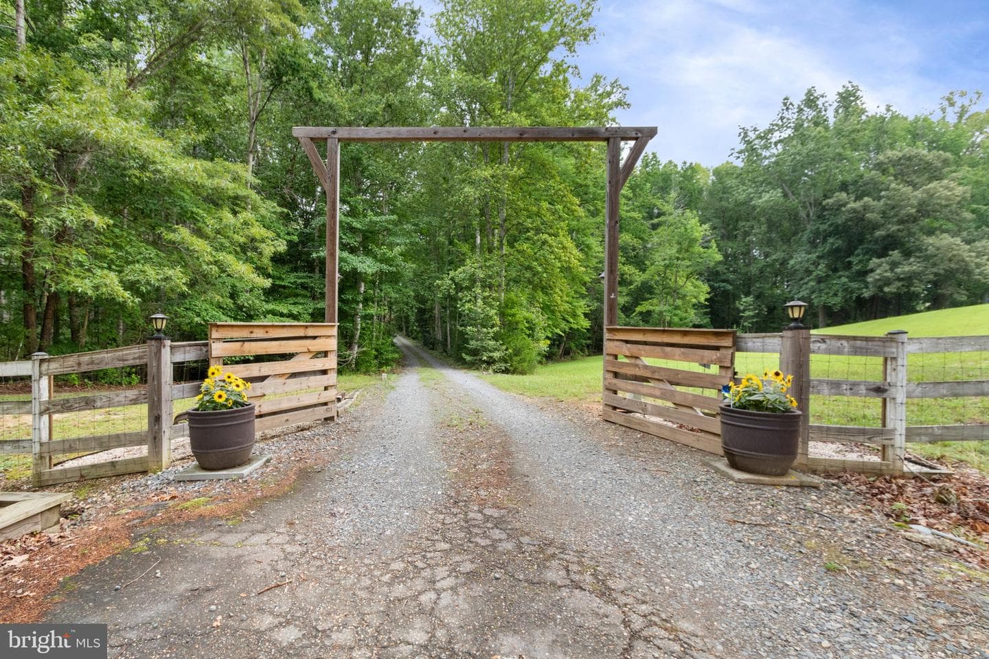 55 Snowbird Lane photo 3