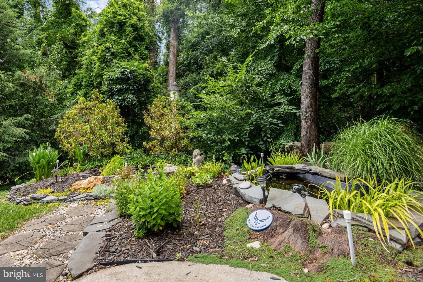 31 Garnet Way photo 112