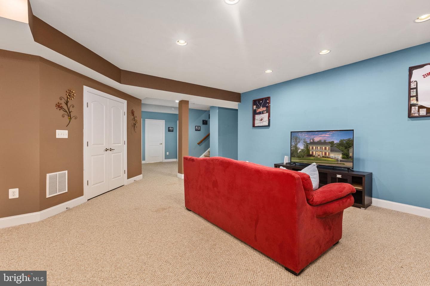 31 Garnet Way photo 83