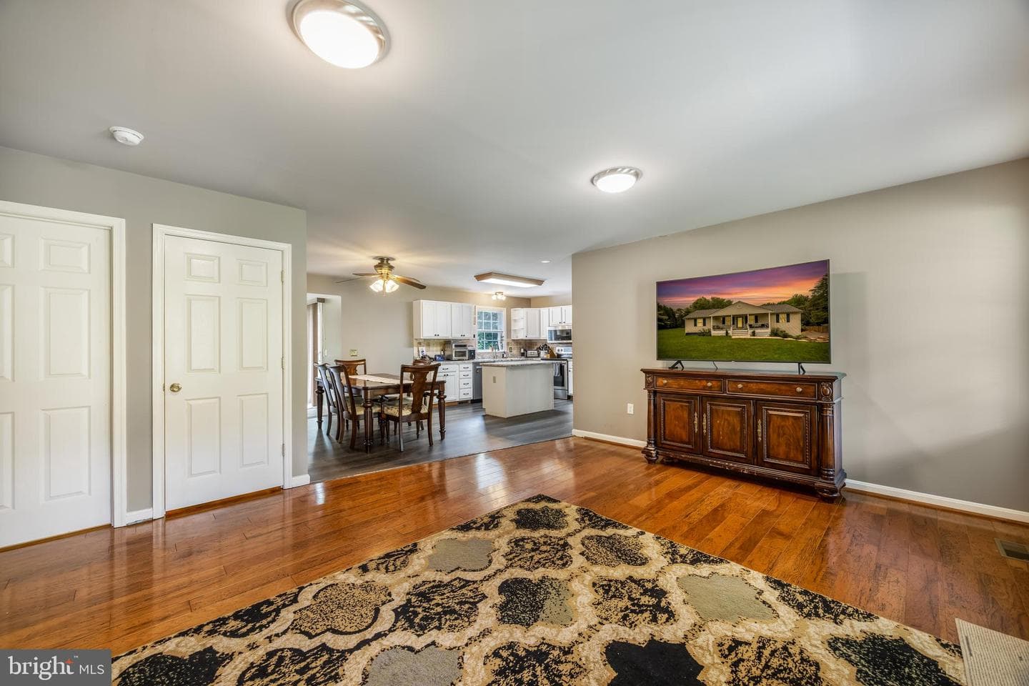 465 Spotted Tavern Road photo 10