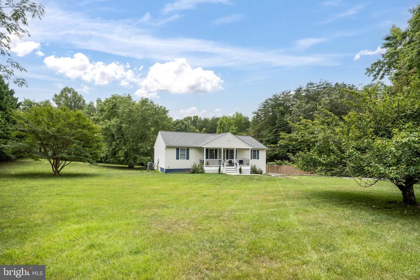 465 Spotted Tavern Road photo 3