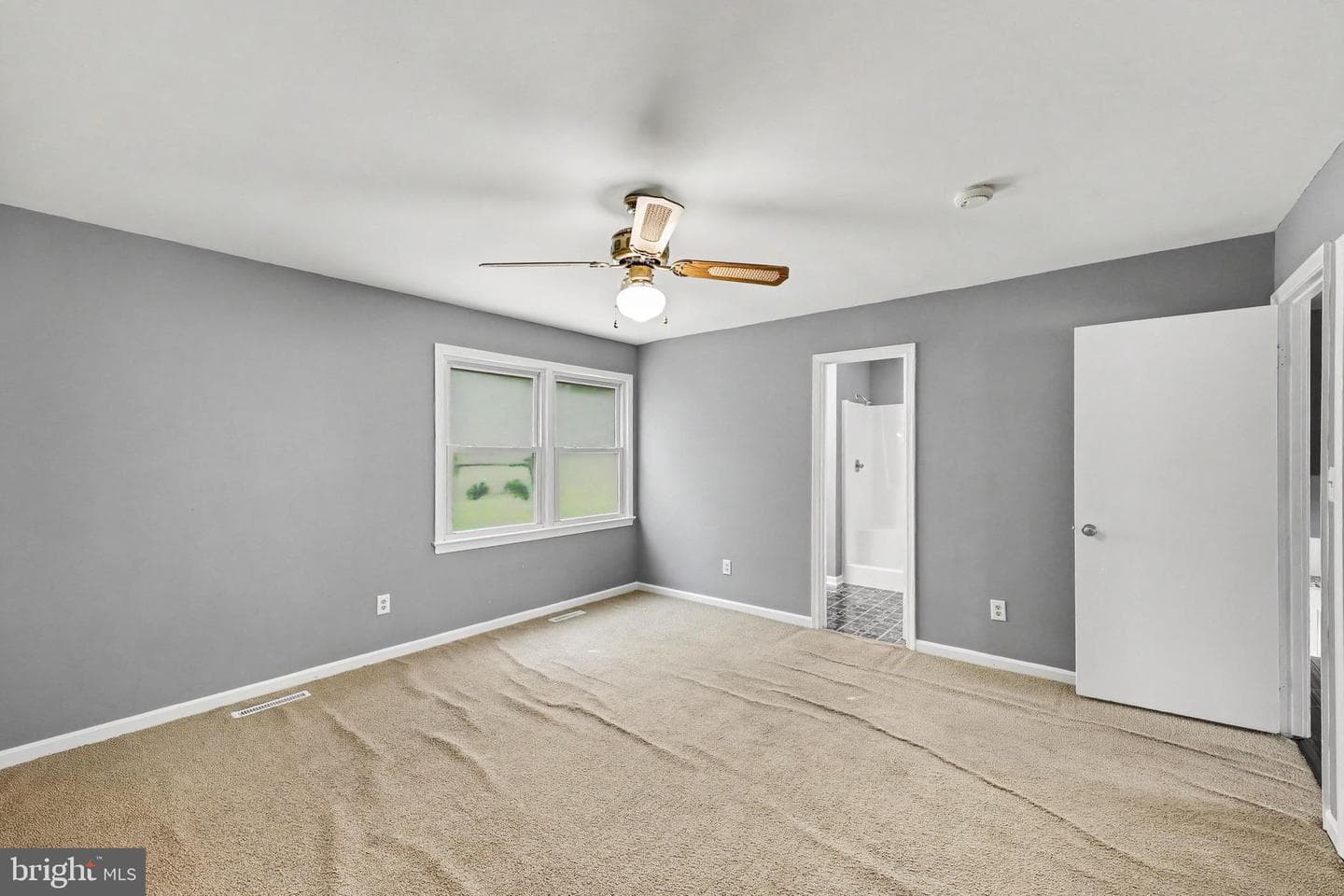17 Willow Lane photo 12