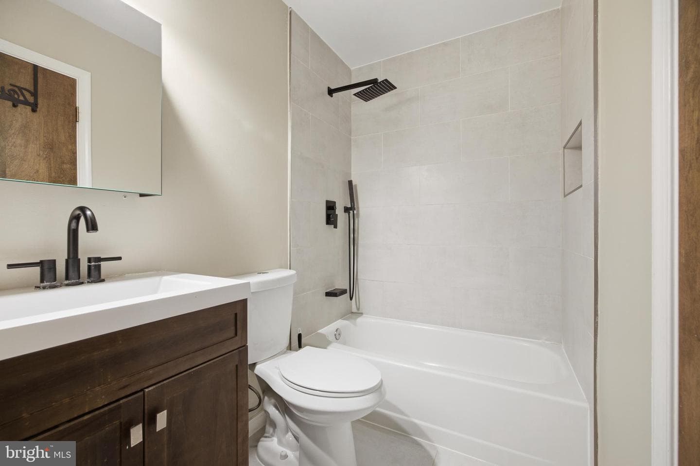 2080 Mountain View Road photo 14