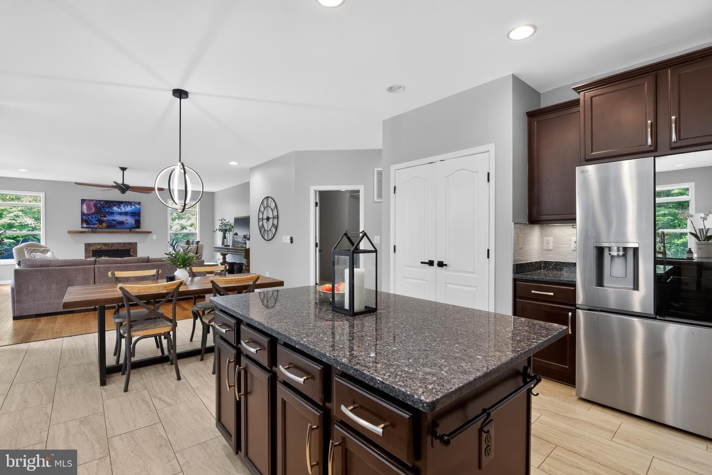 526 Fair Havens Ln photo 16