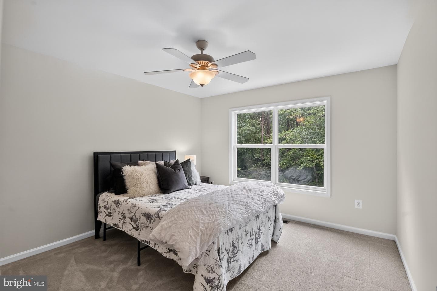 526 Fair Havens Ln photo 35