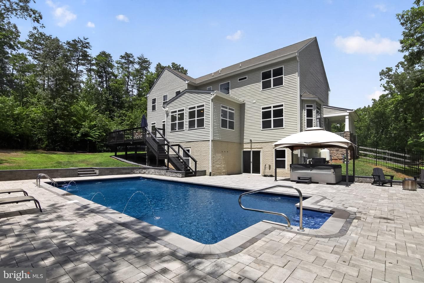 526 Fair Havens Ln photo 5